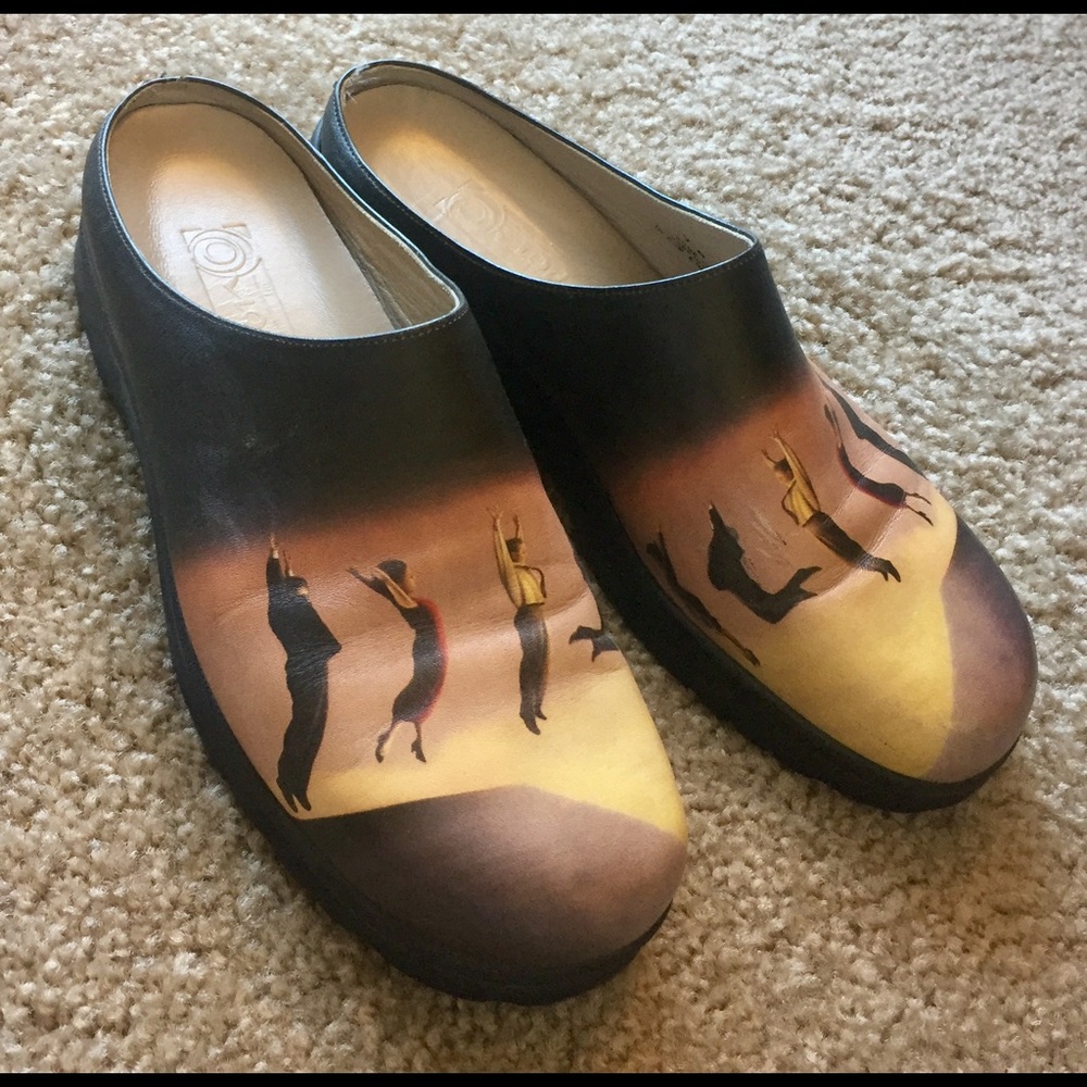 ICON slip on mules size 6.5-7M